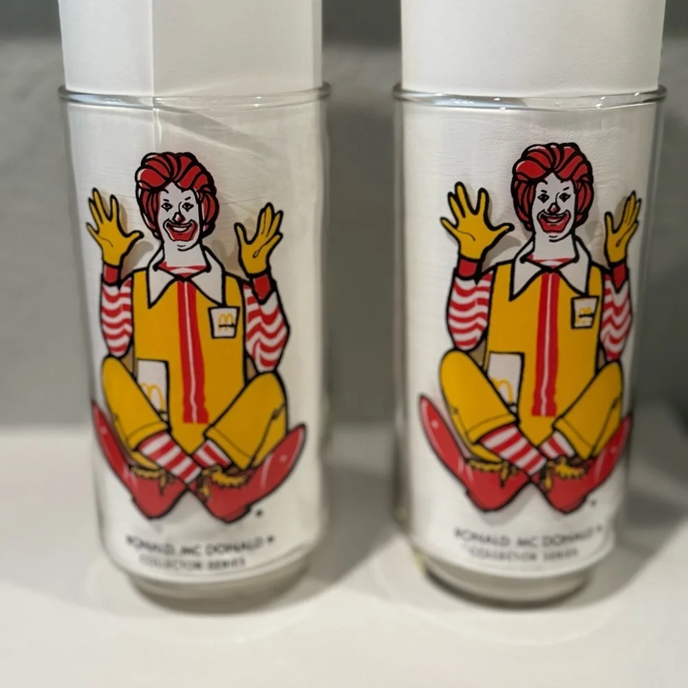 Lot‎ of 2 Vintage Ronald McDonald Collector Series Glass 1970's